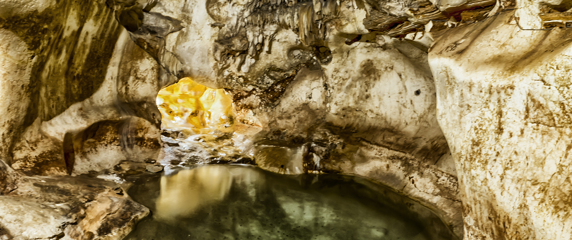 En este momento estás viendo Cueva del Tesoro – Rincon de la Victoria – Málaga